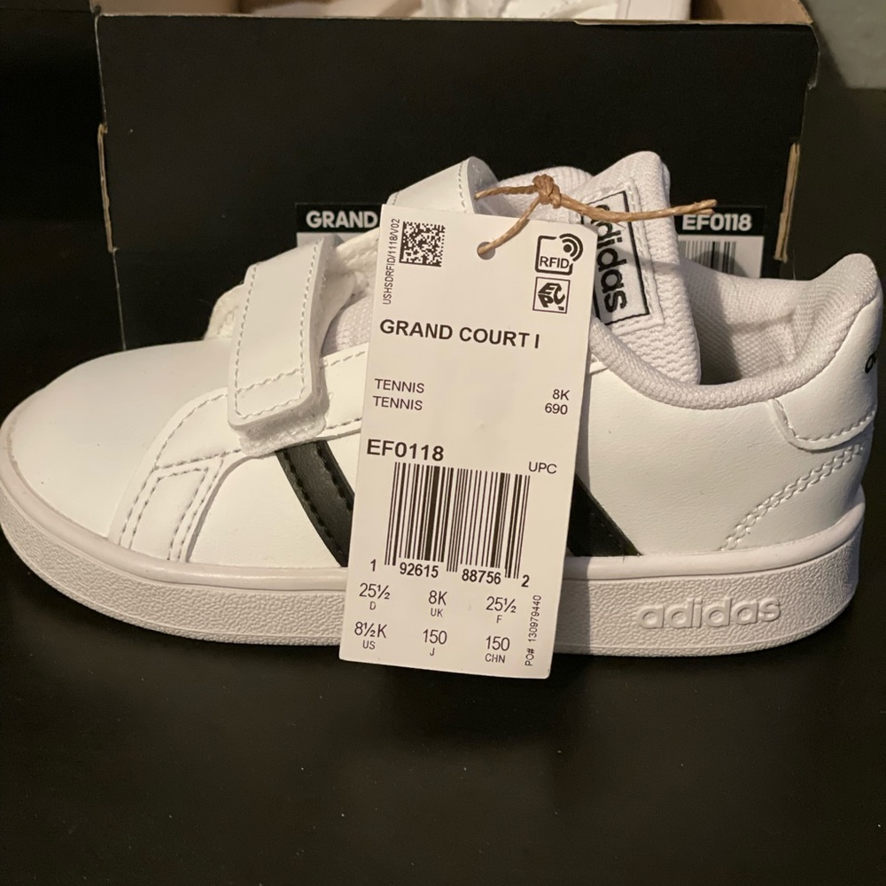 NWT ADIDAS Grand Court toddler shoe 8.5